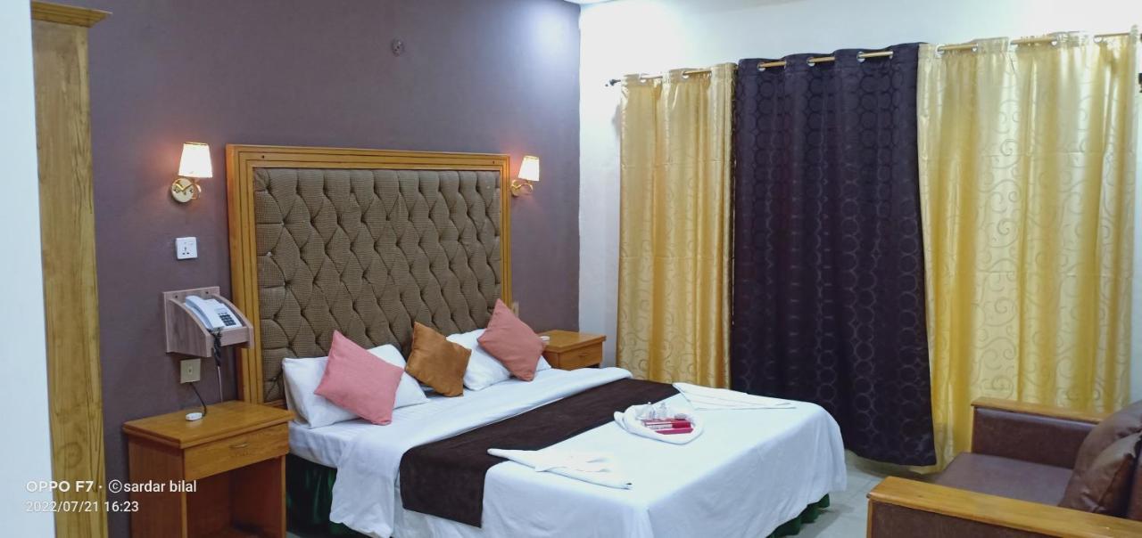 Hotel Al Azeem อยูเบีย ภายนอก รูปภาพ