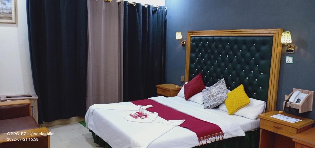 Hotel Al Azeem อยูเบีย ภายนอก รูปภาพ